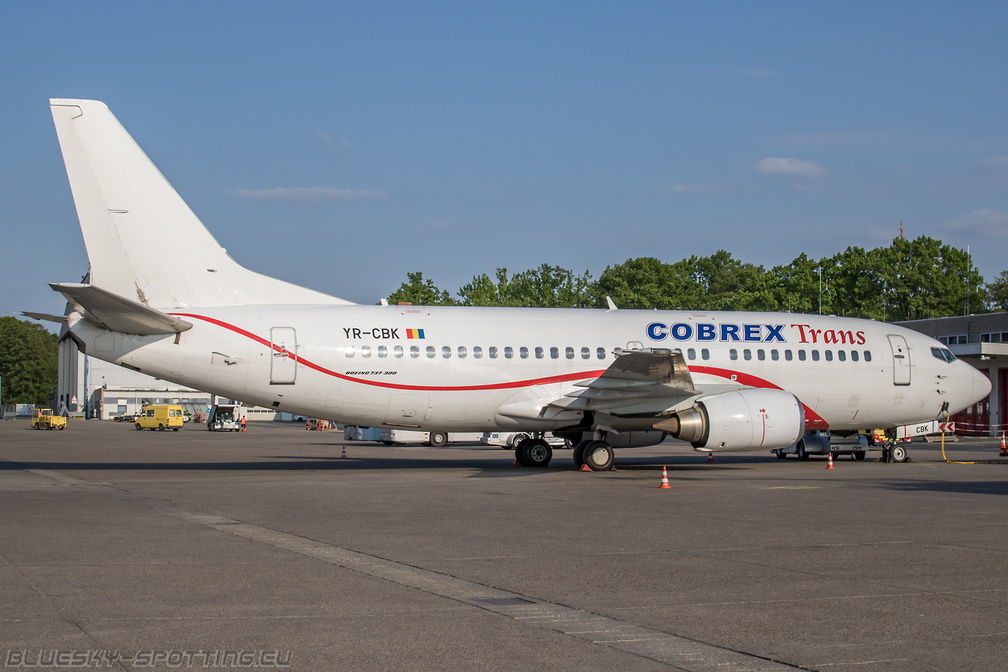 YR-CBK_2018-05-04_Cobrex-Trans_Boeing-737-382_eddn.jpg